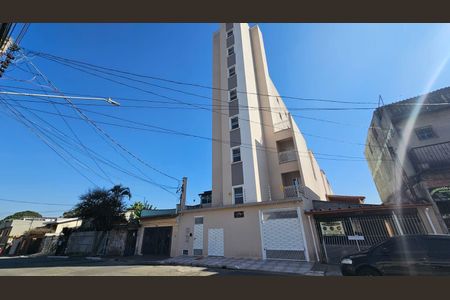 Apartamento à venda com 44m², 2 quartos e 1 vaga Apartamento à venda com 44m², 2 quartos e 1 vagaFachada