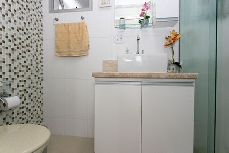 Apartamento à venda com 67m², 3 quartos e 1 vaga Apartamento à venda com 67m², 3 quartos e 1 vagaBanheiro