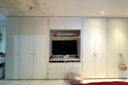 Casa à venda com 600m², 6 quartos e 2 vagasSuíte