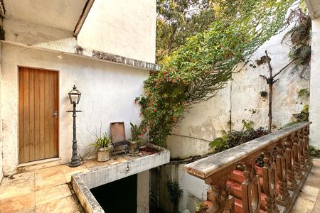 Casa à venda com 600m², 6 quartos e 2 vagasÁrea externa