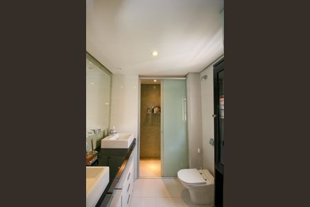 Apartamento para alugar com 315m², 3 quartos e 2 vagasBanheiro da Suíte 3