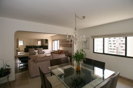 Apartamento para alugar com 315m², 3 quartos e 2 vagasSala de Jantar