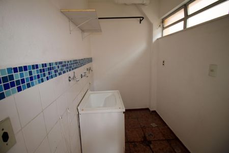 Casa à venda com 350m², 5 quartos e 2 vagasÁrea de Serviço