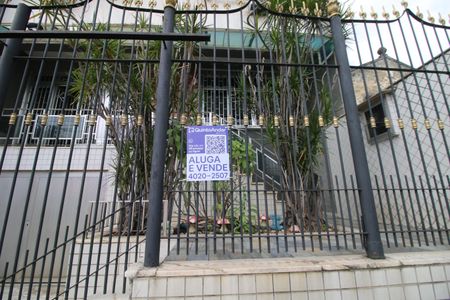 Casa à venda com 350m², 5 quartos e 2 vagasPlaca