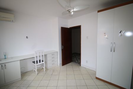 Casa à venda com 350m², 5 quartos e 2 vagasQuarto 1