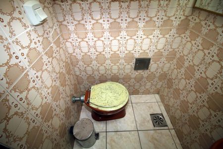 Casa à venda com 350m², 5 quartos e 2 vagasBanheiro 1