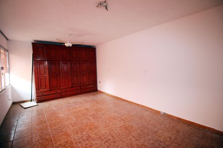 Casa à venda com 350m², 5 quartos e 2 vagasEdícula