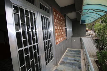 Casa à venda com 350m², 5 quartos e 2 vagasVaranda Edícula