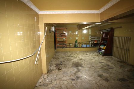 Casa à venda com 350m², 5 quartos e 2 vagasGaragem