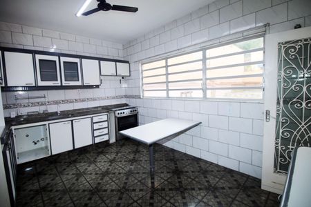 Casa à venda com 350m², 5 quartos e 2 vagasCozinha