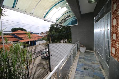 Casa à venda com 350m², 5 quartos e 2 vagasVaranda Edícula