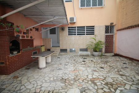 Casa à venda com 350m², 5 quartos e 2 vagasÁrea gourmet - Churrasqueira