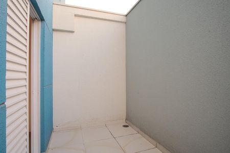 Apartamento para alugar com 45m², 2 quartos e 1 vagaVaranda do Quarto 2