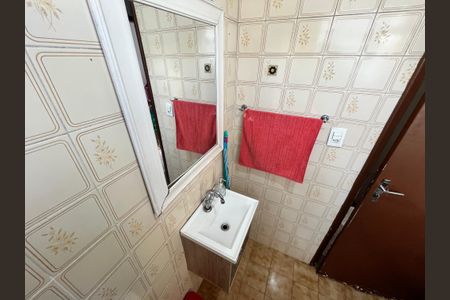 Casa à venda com 84m², 3 quartos e 2 vagasBanheiro Social 1