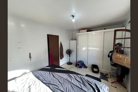 Casa à venda com 84m², 3 quartos e 2 vagasQuarto 2