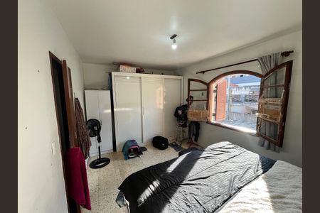 Casa à venda com 84m², 3 quartos e 2 vagasQuarto 2