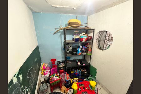 Casa à venda com 84m², 3 quartos e 2 vagasQuarto de Serviço