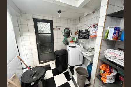 Casa à venda com 84m², 3 quartos e 2 vagasÁrea de Serviço