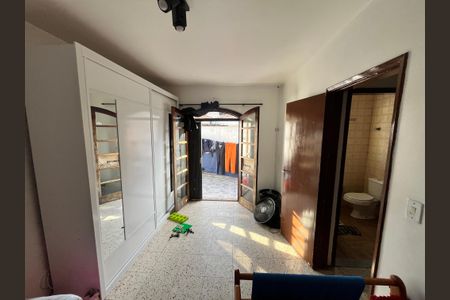 Casa à venda com 84m², 3 quartos e 2 vagasQuarto 1