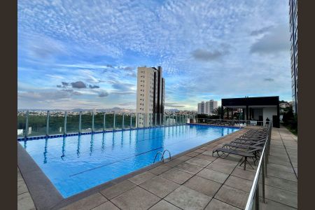 Apartamento à venda com 120m², 4 quartos e 3 vagasÁrea comum - Piscina 