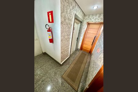Apartamento à venda com 120m², 4 quartos e 3 vagasEntrada