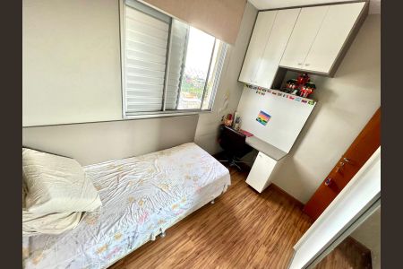 Apartamento à venda com 120m², 4 quartos e 3 vagasQuarto 2