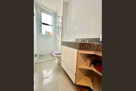 Apartamento à venda com 120m², 4 quartos e 3 vagasBanheiro Social