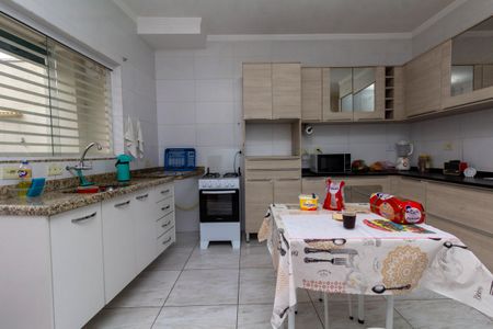 Casa à venda com 95m², 2 quartos e 2 vagasCozinha