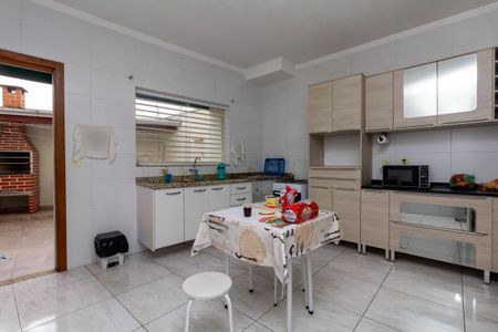 Casa à venda com 95m², 2 quartos e 2 vagasCozinha