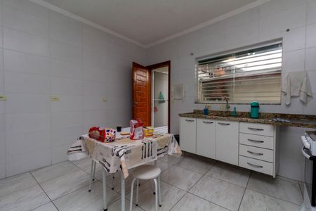 Casa à venda com 95m², 2 quartos e 2 vagasCozinha