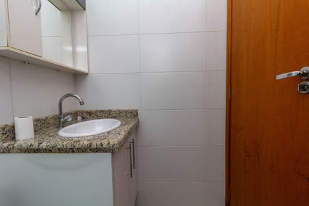 Casa à venda com 95m², 2 quartos e 2 vagasBanheiro Suíte 1