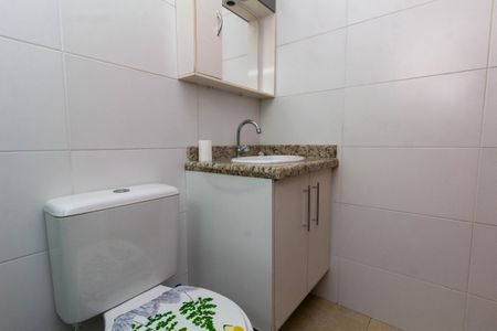 Casa à venda com 95m², 2 quartos e 2 vagasBanheiro Suíte 1