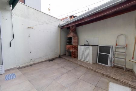 Casa à venda com 95m², 2 quartos e 2 vagas Área de Serviço