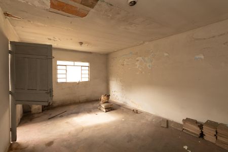 Casa à venda com 172m², 5 quartos e 4 vagasQuarto dos fundos