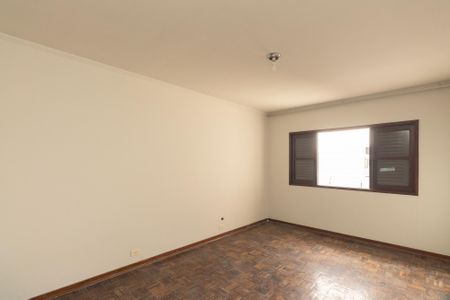 Casa à venda com 172m², 5 quartos e 4 vagasSuite