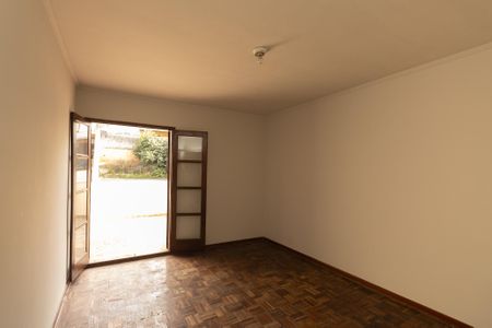 Casa à venda com 172m², 5 quartos e 4 vagasQuarto 2