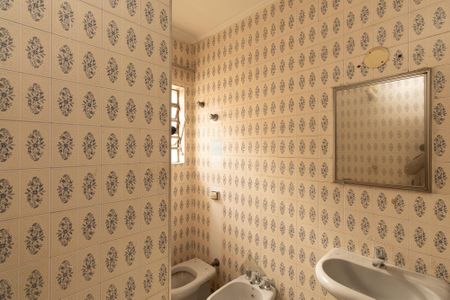 Casa à venda com 172m², 5 quartos e 4 vagasBanheiro da Suíte