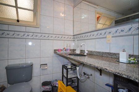 Casa à venda com 300m², 3 quartos e 3 vagasBanheiro Corredor