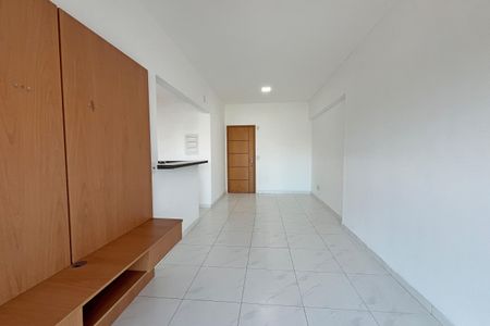 Apartamento para alugar com 75m², 2 quartos e 1 vagaSala