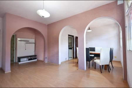 Apartamento à venda com 115m², 3 quartos e 1 vaga Apartamento à venda com 115m², 3 quartos e 1 vagaSala