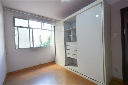 Apartamento à venda com 115m², 3 quartos e 1 vaga Apartamento à venda com 115m², 3 quartos e 1 vagaSuite