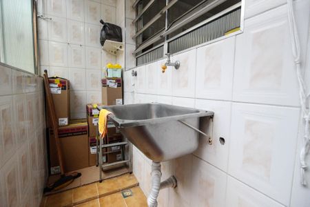 Apartamento à venda com 67m², 2 quartos e 1 vagaÁrea de serviço