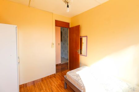 Quarto 2 de apartamento para alugar com 2 quartos, 47m² em Guajuviras, Canoas