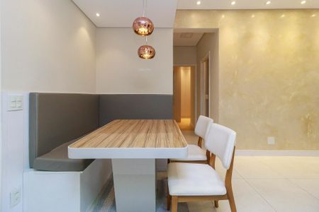 Apartamento à venda com 80m², 2 quartos e 1 vagaSala