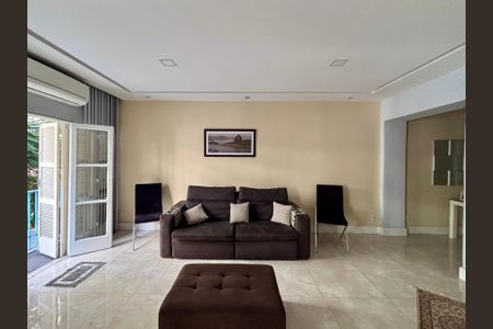 Apartamento à venda com 164m², 3 quartos e sem vagaSala