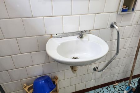 Casa à venda com 172m², 4 quartos e 3 vagasBanheiro da Suíte