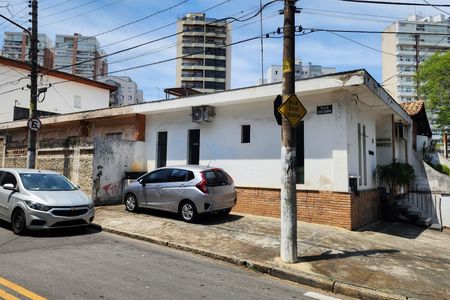 Casa à venda com 172m², 4 quartos e 3 vagasFachada 2