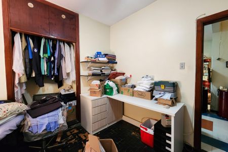 Casa à venda com 172m², 4 quartos e 3 vagasQuarto