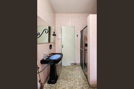 Casa à venda com 172m², 4 quartos e 3 vagasBanheiro Social