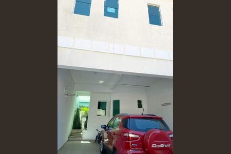 Casa à venda com 240m², 3 quartos e 4 vagas